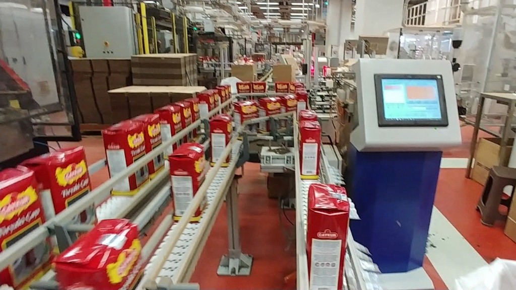 Automated tea packaging line in a Rize tea factory